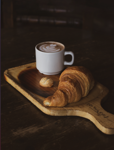 Café & Croissant